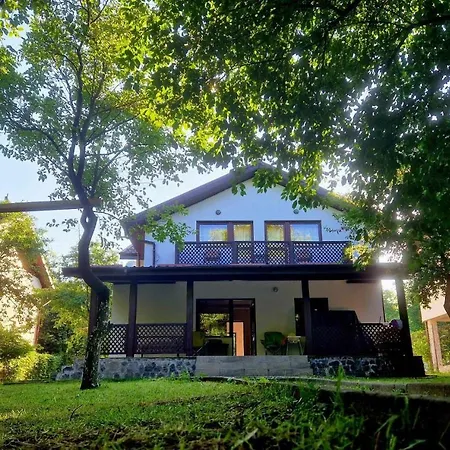 Casa Vlazilor Holiday home Breaza (Prahova)